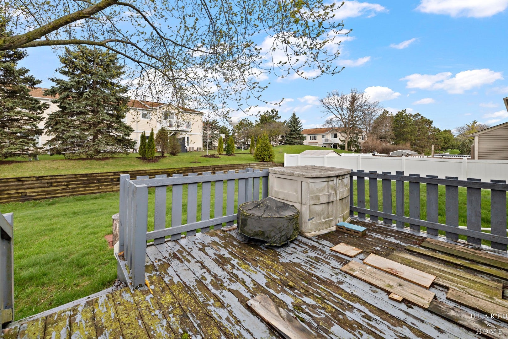 2075 Aronomink Circle, Elgin, IL 60123 2075 Aronomink Circle, Elgin, IL 60123