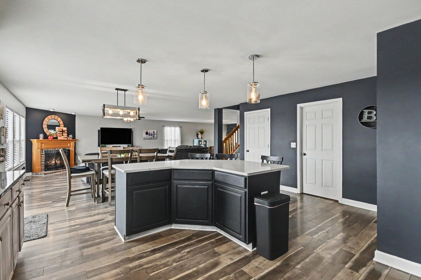 15897 ROLLAND Drive, Manhattan, IL 60442 15897 ROLLAND Drive, Manhattan, IL 60442