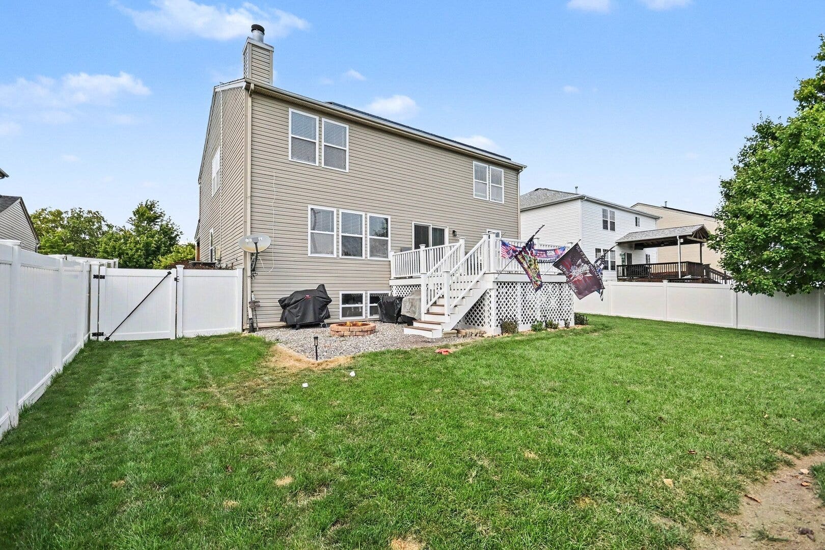 15897 ROLLAND Drive, Manhattan, IL 60442 15897 ROLLAND Drive, Manhattan, IL 60442