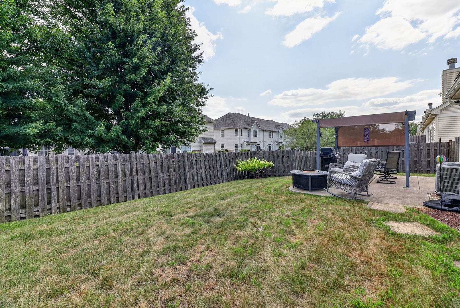 8218 Tremont Lane, Joliet, IL 60431 8218 Tremont Lane, Joliet, IL 60431