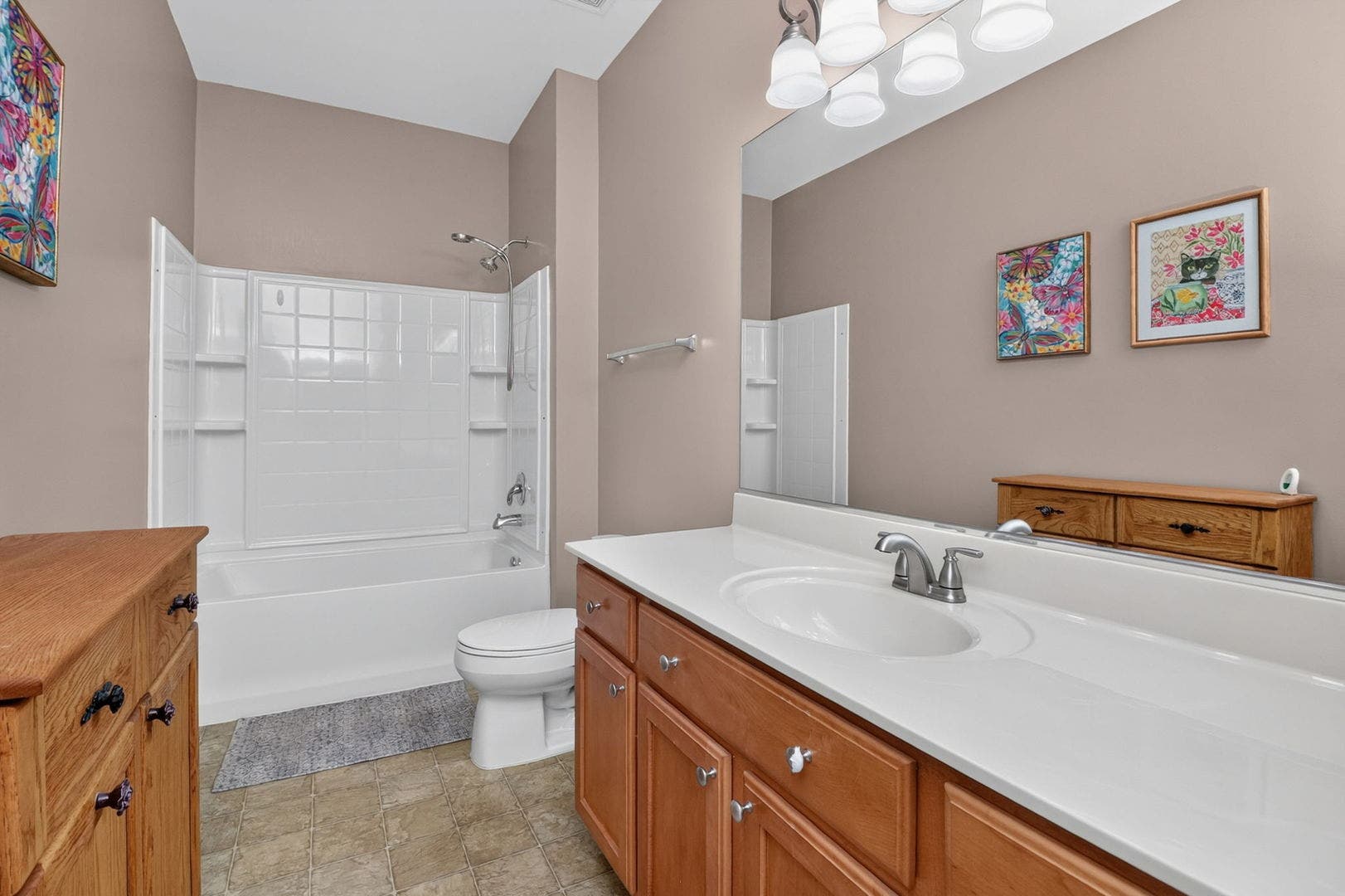8218 Tremont Lane, Joliet, IL 60431 8218 Tremont Lane, Joliet, IL 60431
