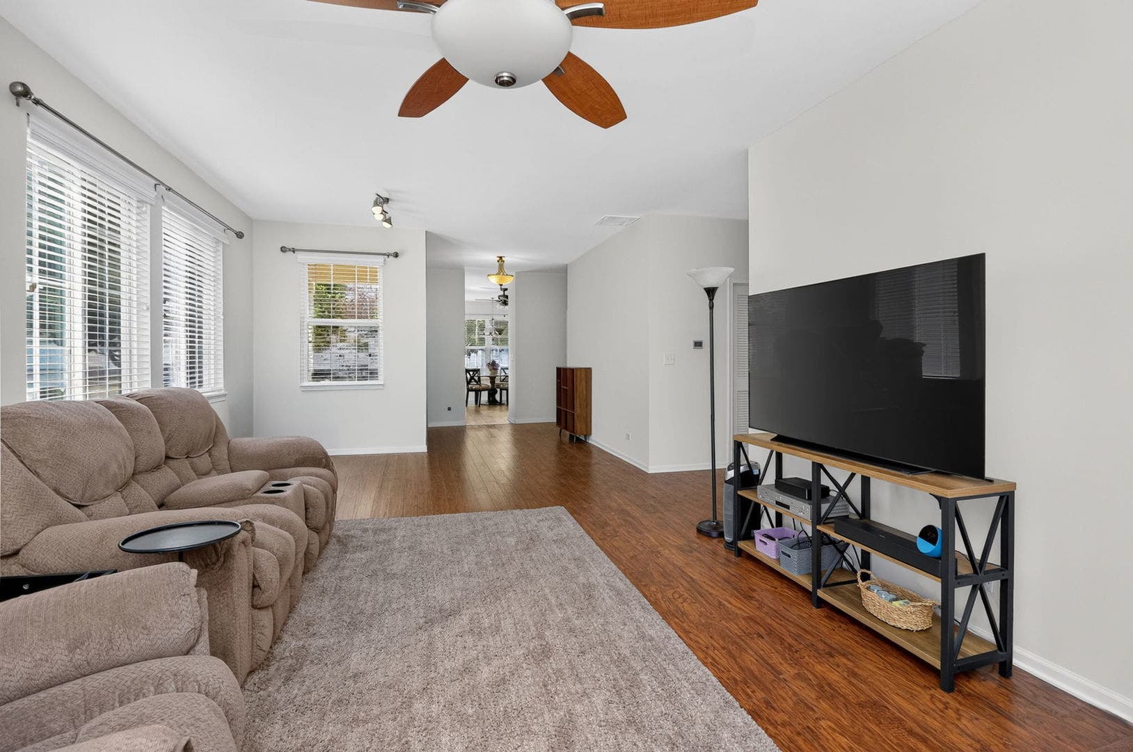 8218 Tremont Lane, Joliet, IL 60431 8218 Tremont Lane, Joliet, IL 60431