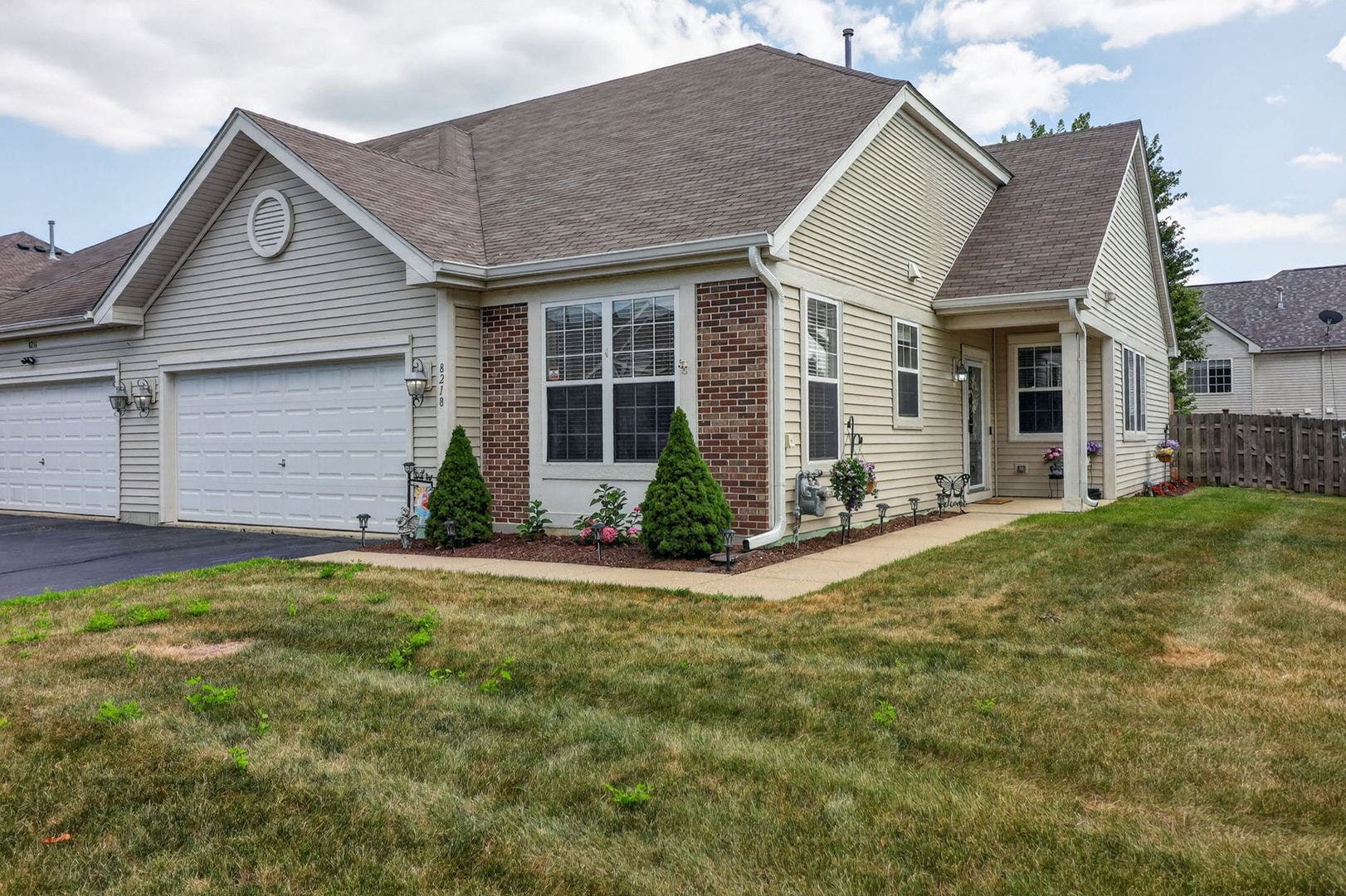 8218 Tremont Lane, Joliet, IL 60431 8218 Tremont Lane, Joliet, IL 60431