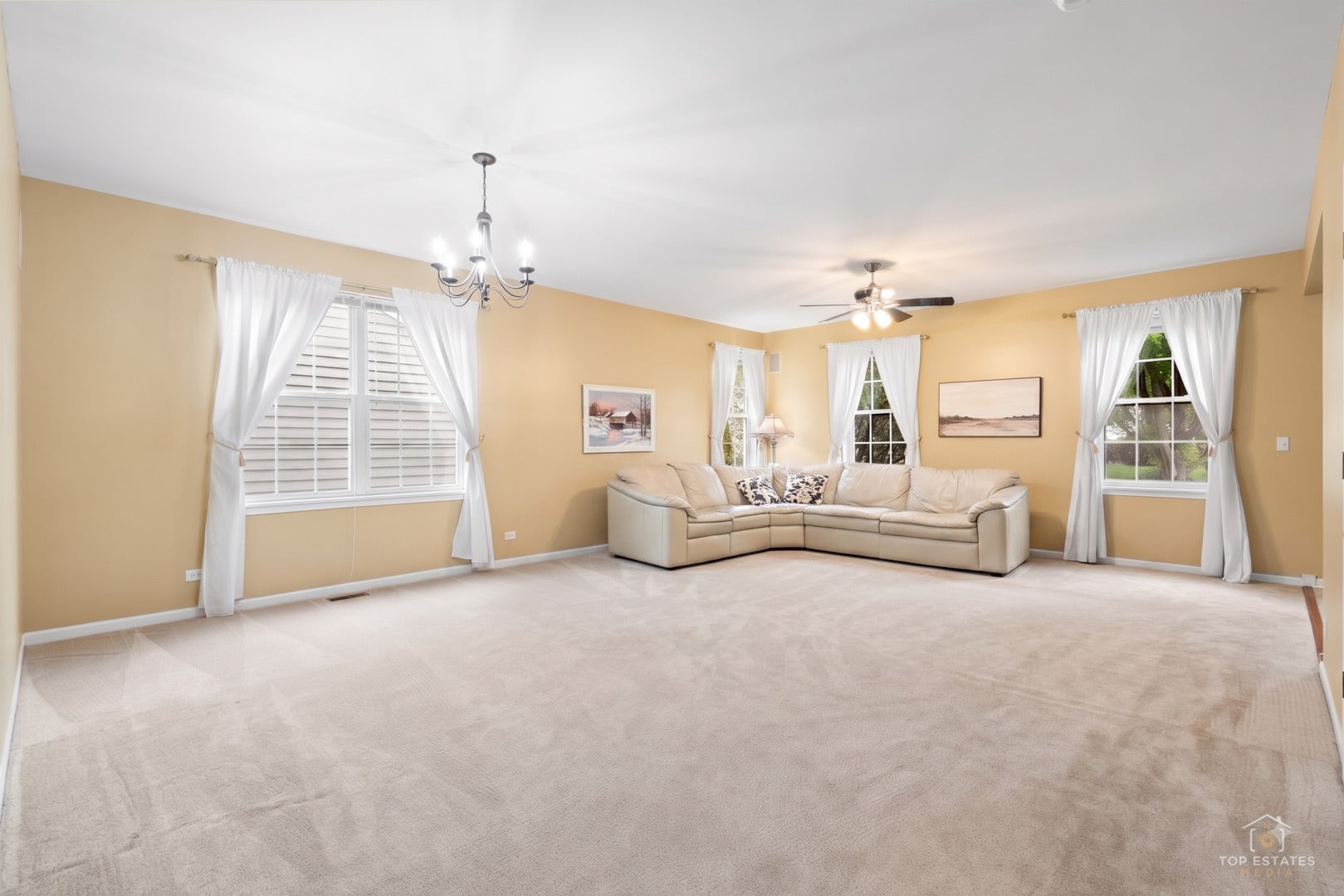 3051 Bridgeham Street, Elgin, IL 60124
