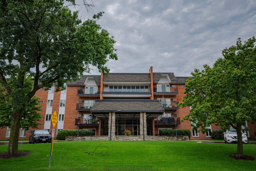 Property photo for 4221 Saratoga Avenue, #107A, Downers Grove, IL