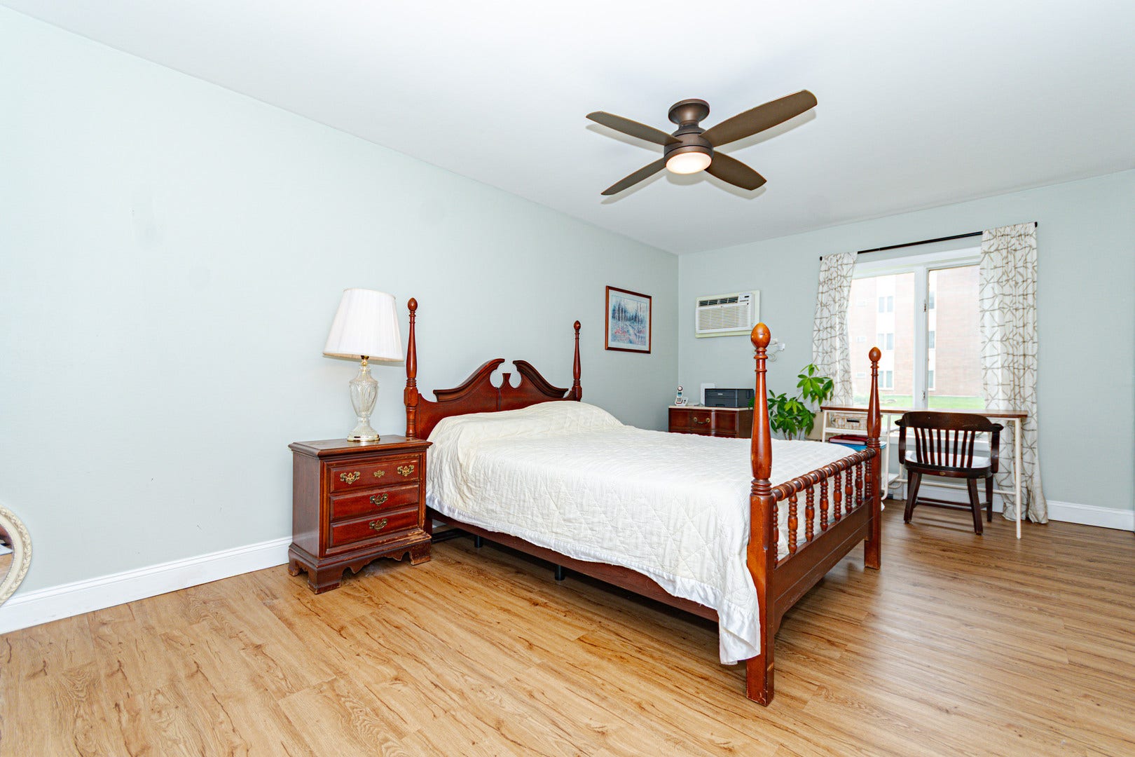 4221 Saratoga Avenue, #107A, Downers Grove, IL 60515 4221 Saratoga Avenue, #107A, Downers Grove, IL 60515