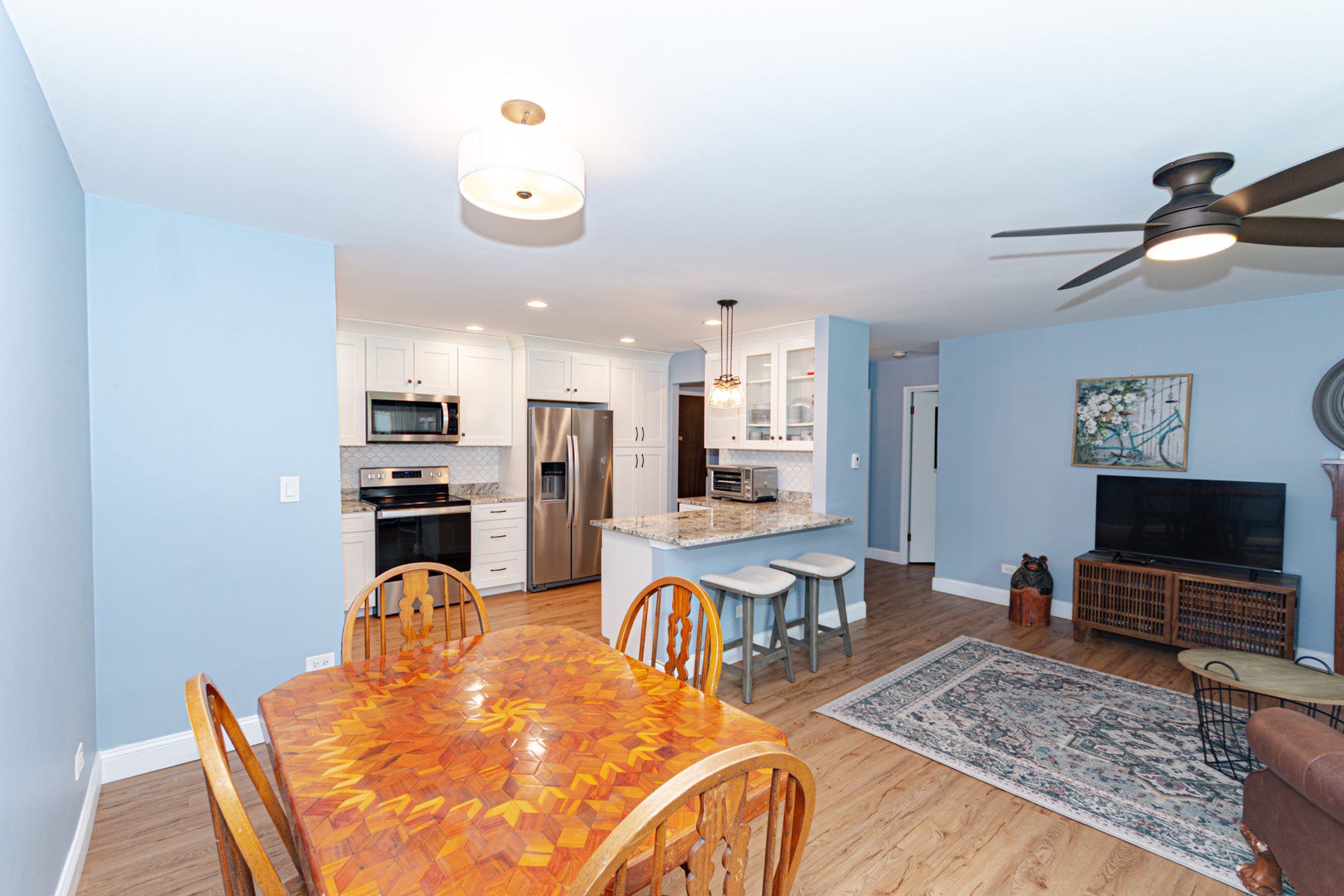 4221 Saratoga Avenue, #107A, Downers Grove, IL 60515 4221 Saratoga Avenue, #107A, Downers Grove, IL 60515