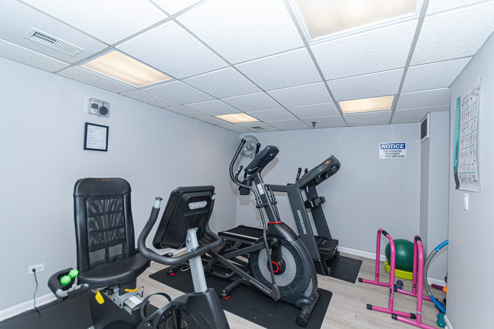 4221 Saratoga Avenue, #107A, Downers Grove, IL 60515 4221 Saratoga Avenue, #107A, Downers Grove, IL 60515