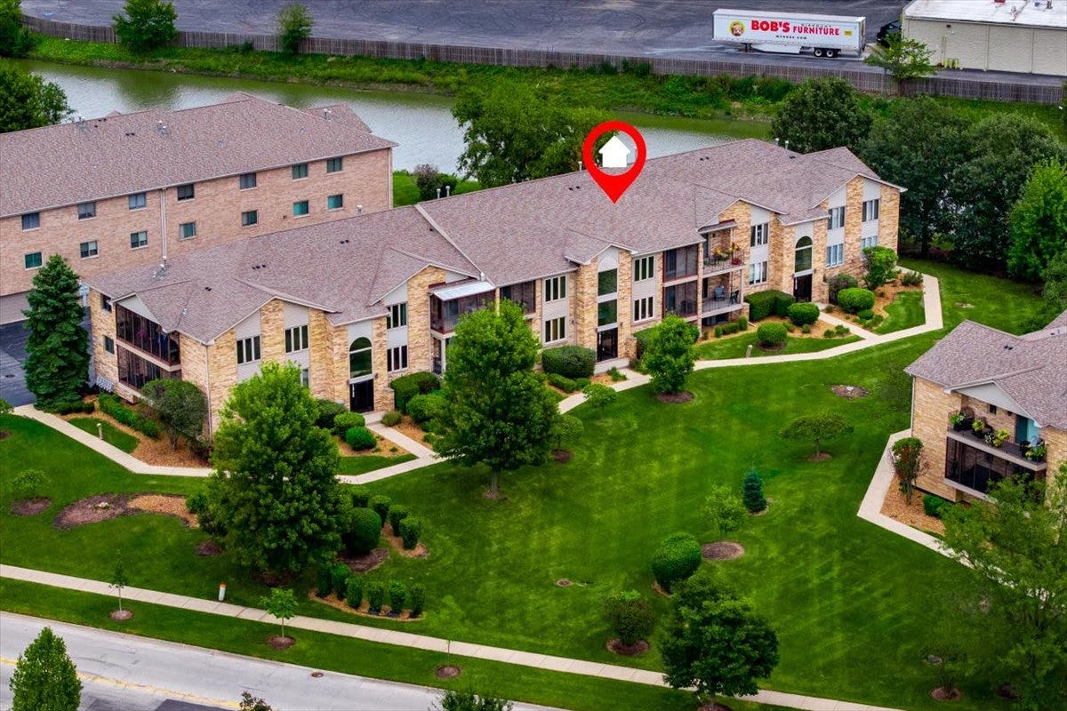 15727 Ravinia Avenue, #2E, Orland Park, IL 60462