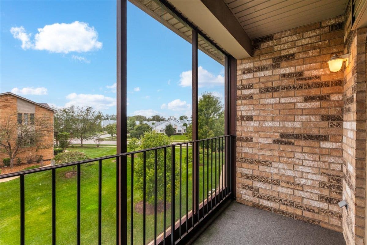 15727 Ravinia Avenue, #2E, Orland Park, IL 60462