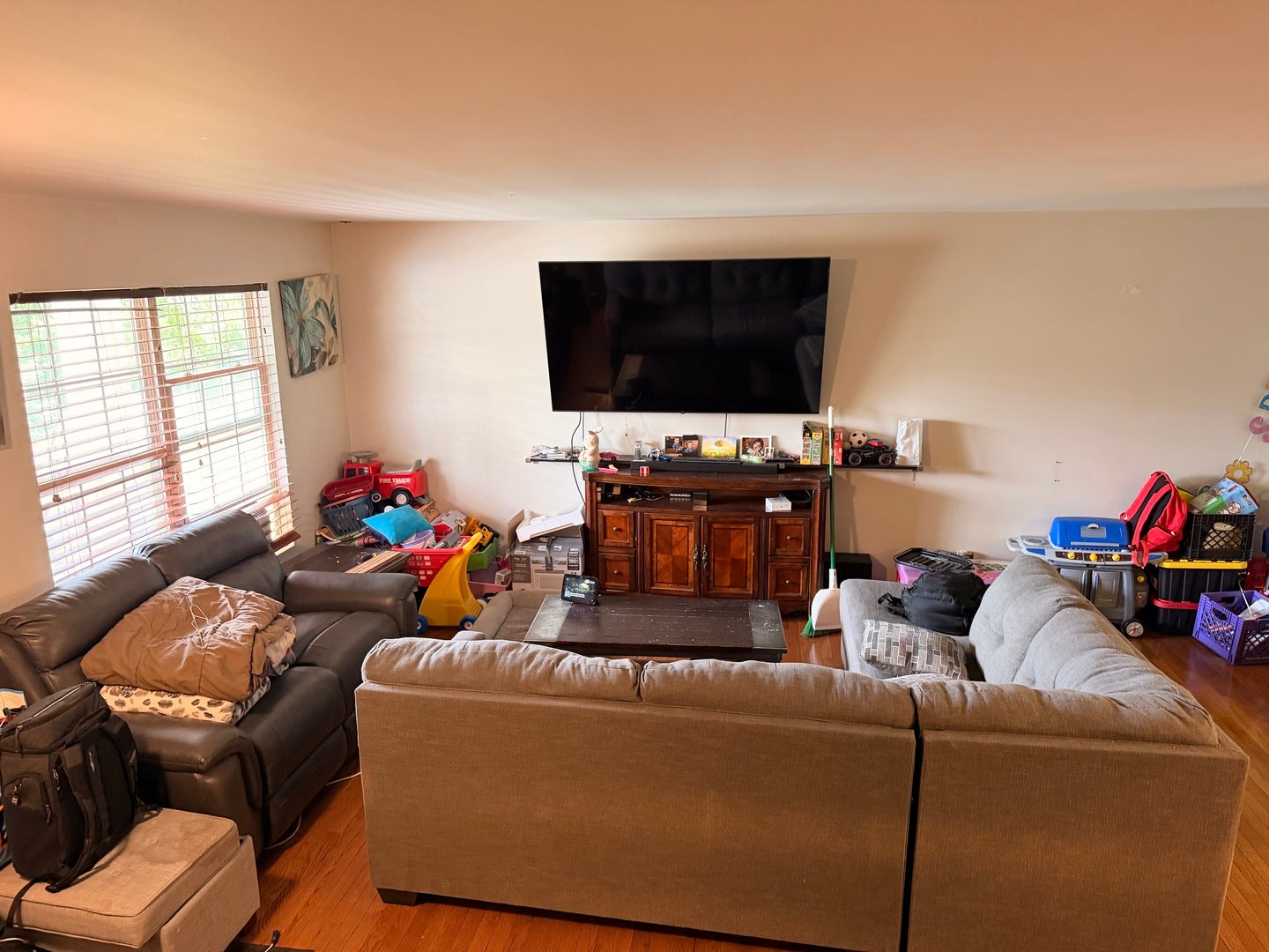 909 Timber Springs Drive, Joliet, IL 60432 909 Timber Springs Drive, Joliet, IL 60432