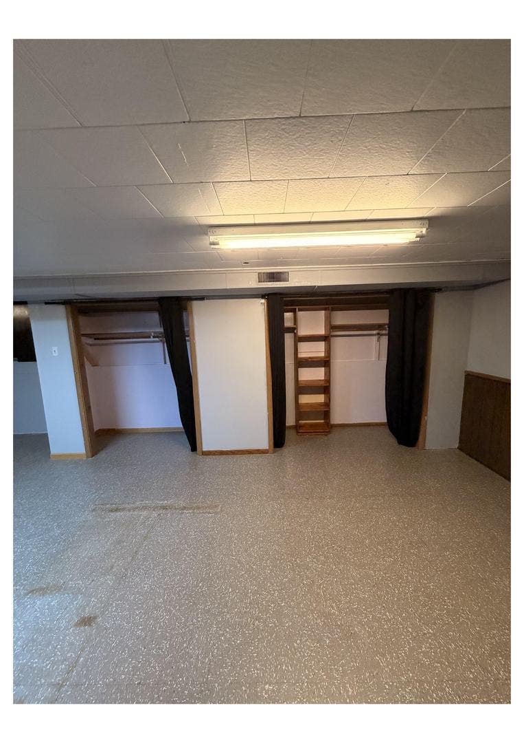 10718 S Neenah Avenue, Worth, IL 60482