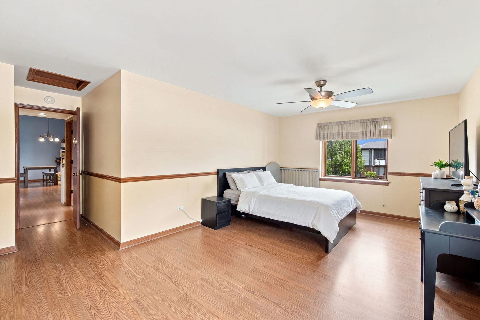 18075 Royal Oak Court, #2S, Tinley Park, IL 60477