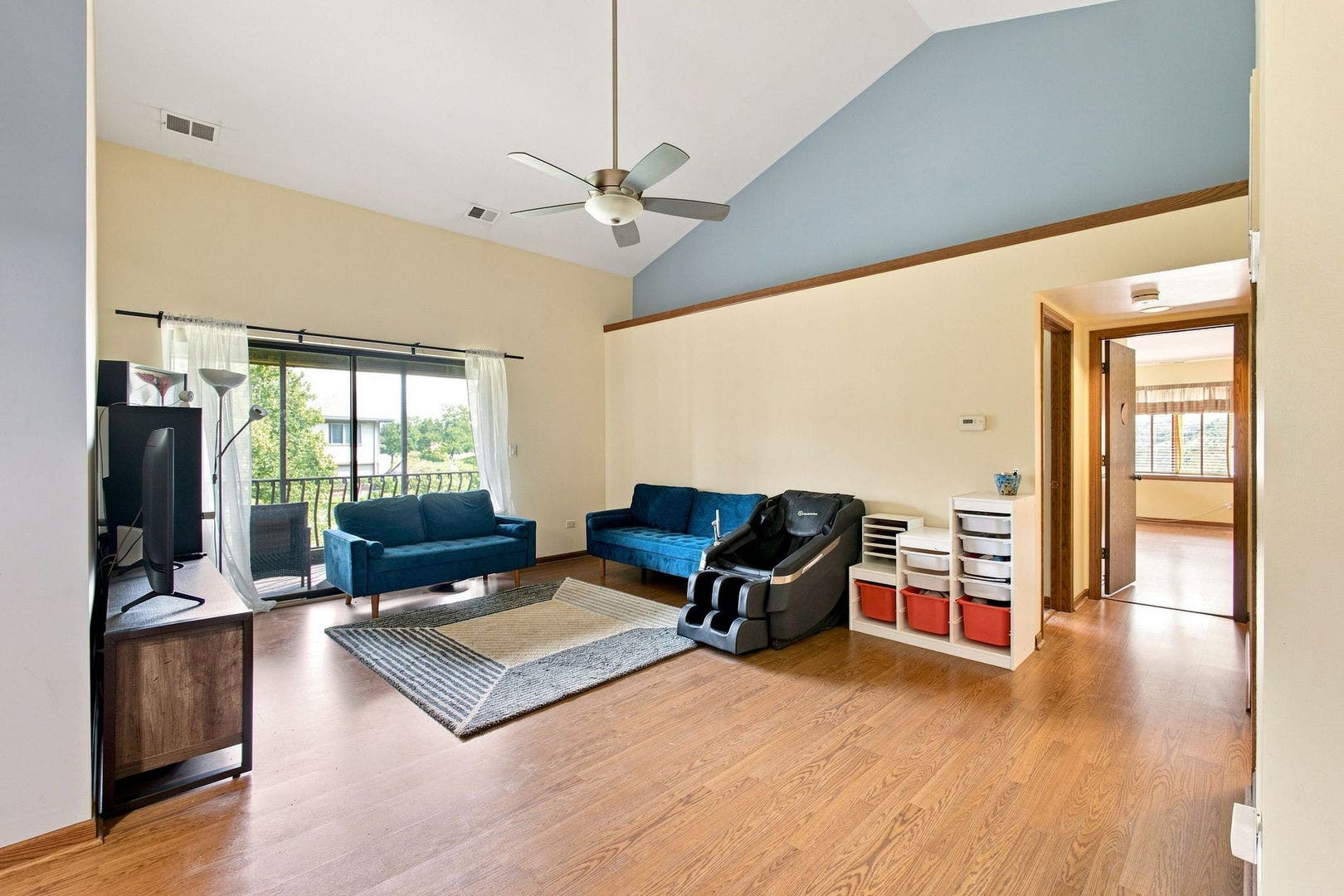 18075 Royal Oak Court, #2S, Tinley Park, IL 60477