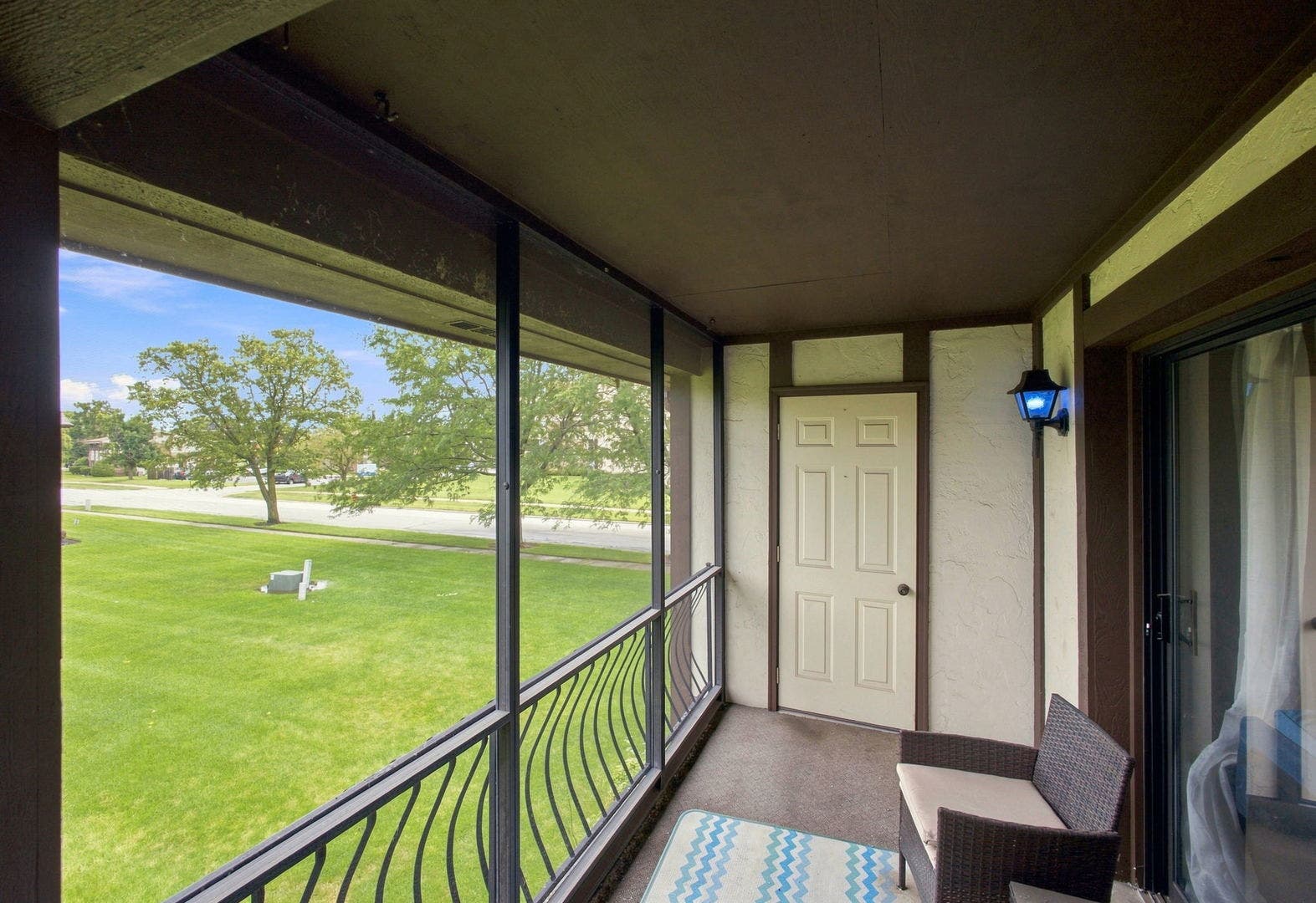 18075 Royal Oak Court, #2S, Tinley Park, IL 60477