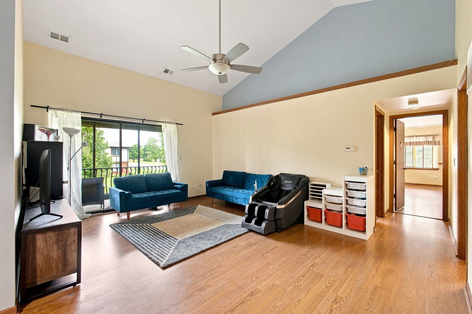 18075 Royal Oak Court, #2S, Tinley Park, IL 60477