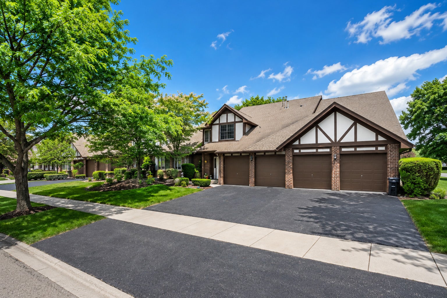 18075 Royal Oak Court, #2S, Tinley Park, IL 60477