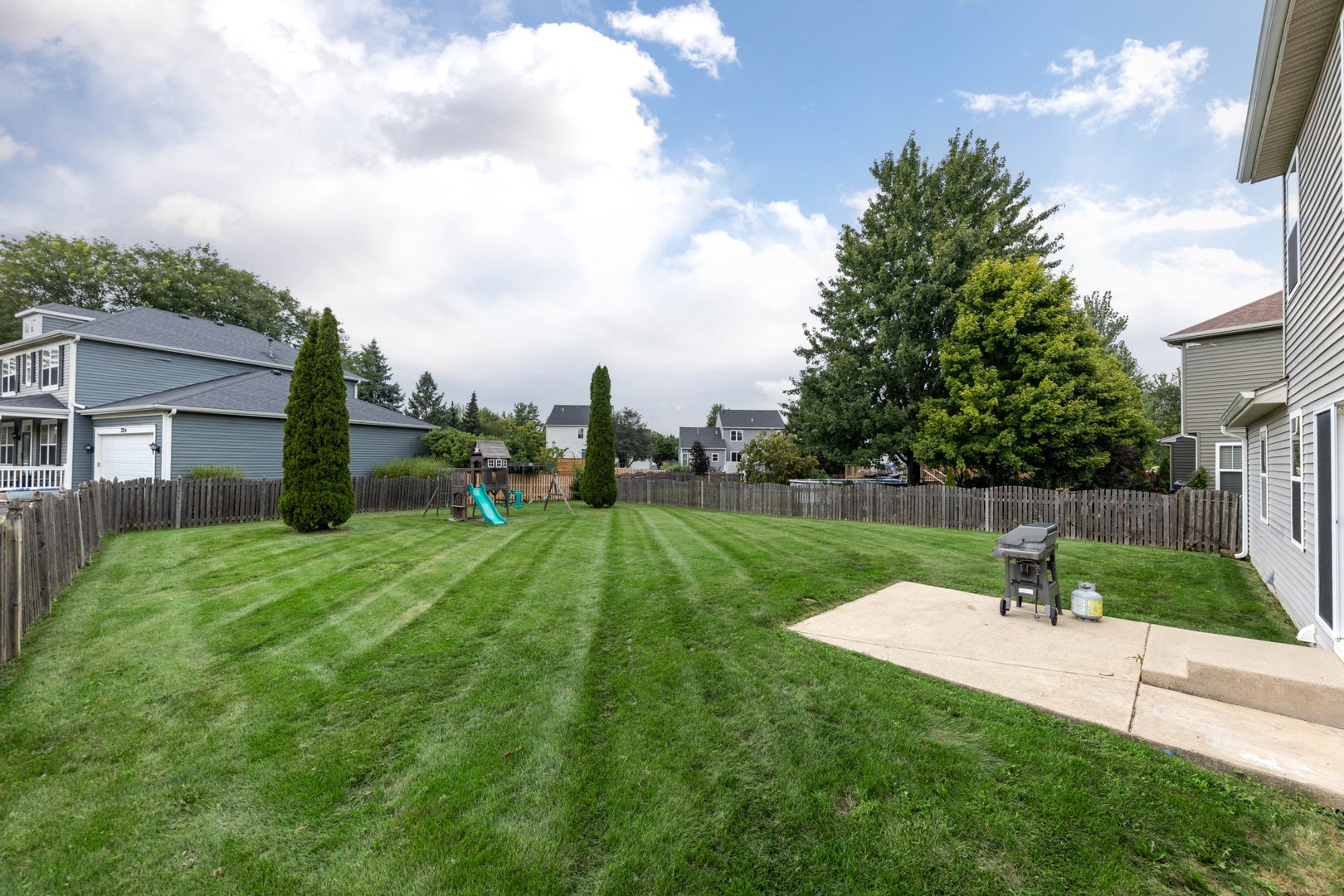 2716 Middleton Court, Aurora, IL 60503 2716 Middleton Court, Aurora, IL 60503