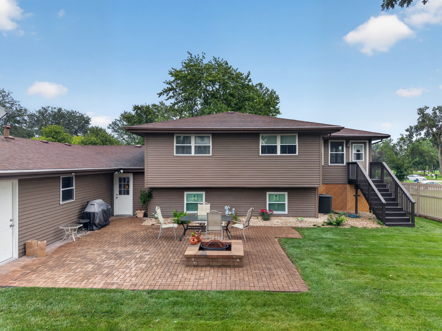 103 Deerpath Drive, Minooka, IL 60447 103 Deerpath Drive, Minooka, IL 60447
