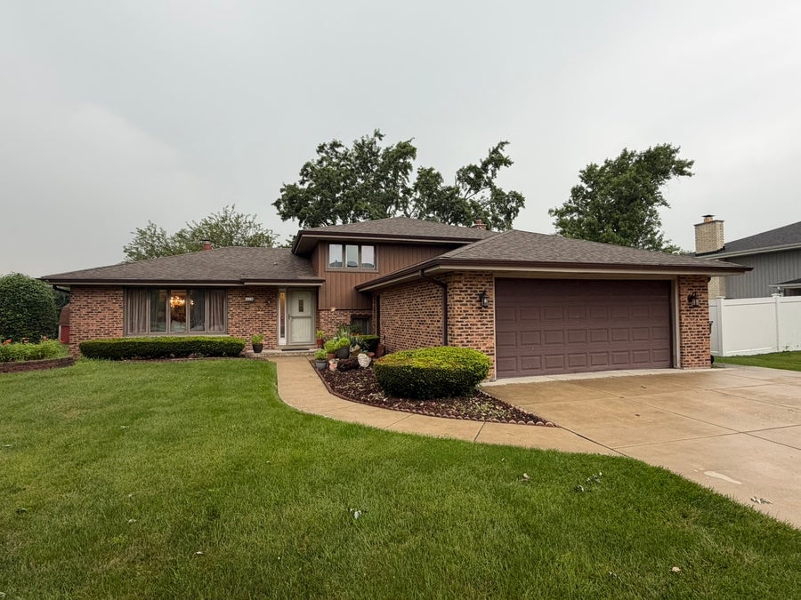Property photo for 15236 CATALINA Drive, Orland Park, IL