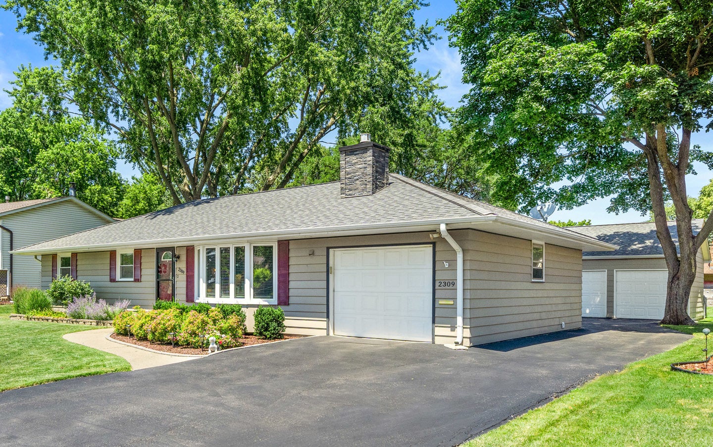 2309 Lowell Street, Aurora, IL 60506 2309 Lowell Street, Aurora, IL 60506
