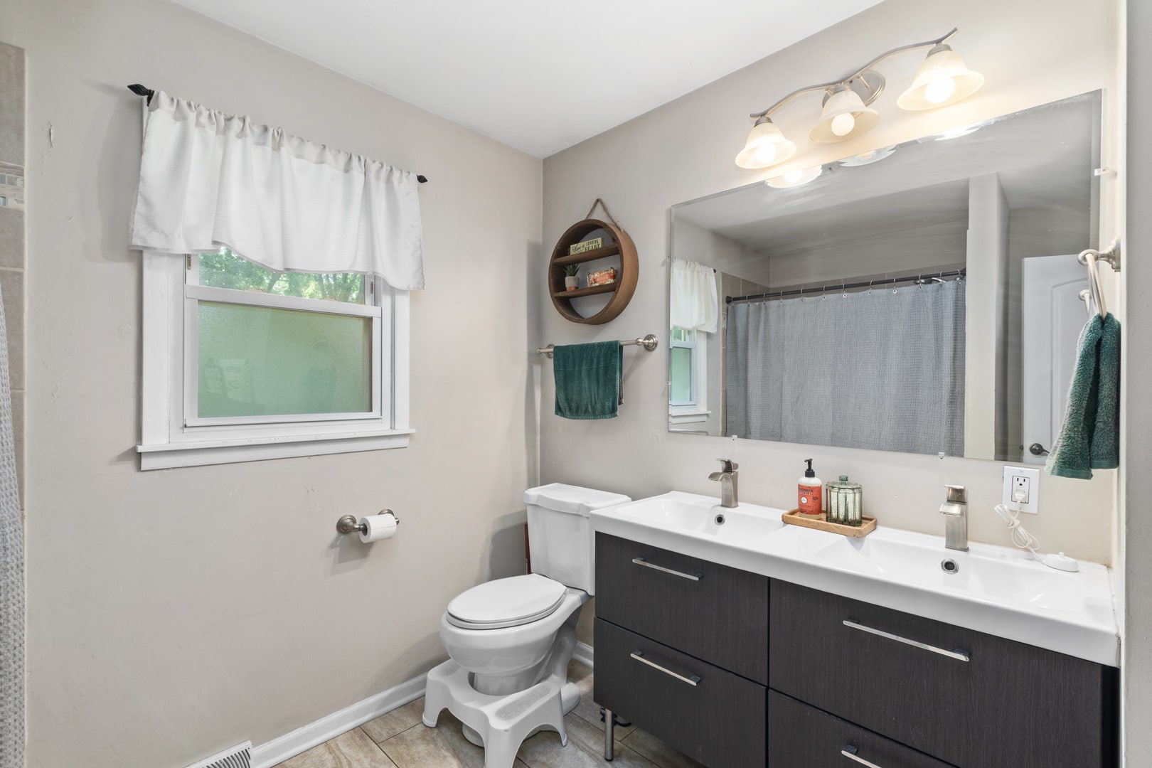 3906 W Theodore Street, Joliet, IL 60431 3906 W Theodore Street, Joliet, IL 60431
