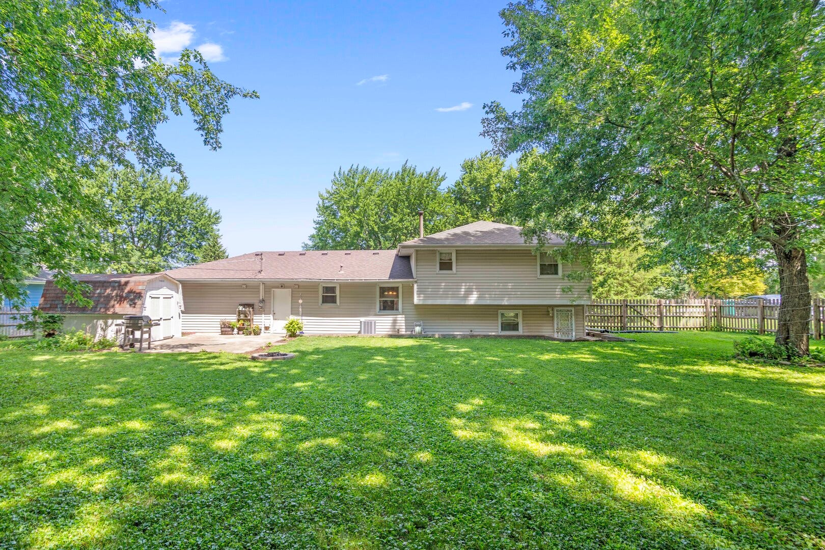 3906 W Theodore Street, Joliet, IL 60431 3906 W Theodore Street, Joliet, IL 60431