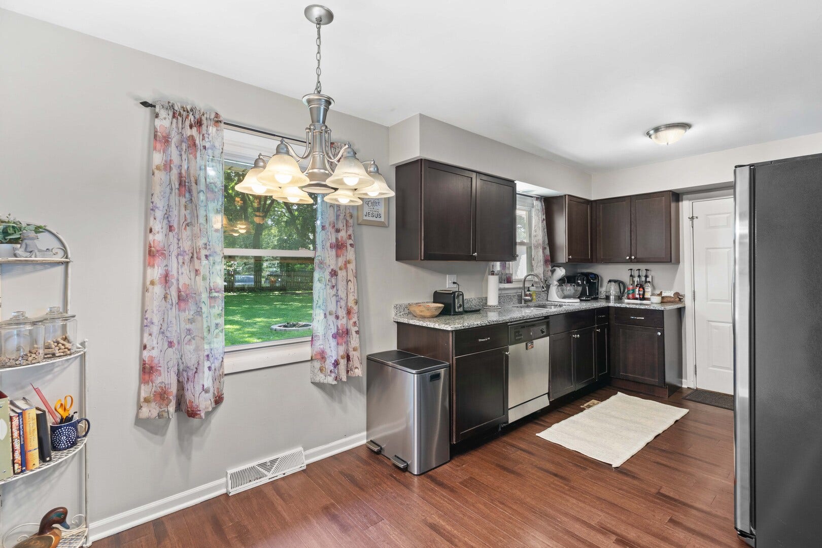 3906 W Theodore Street, Joliet, IL 60431 3906 W Theodore Street, Joliet, IL 60431