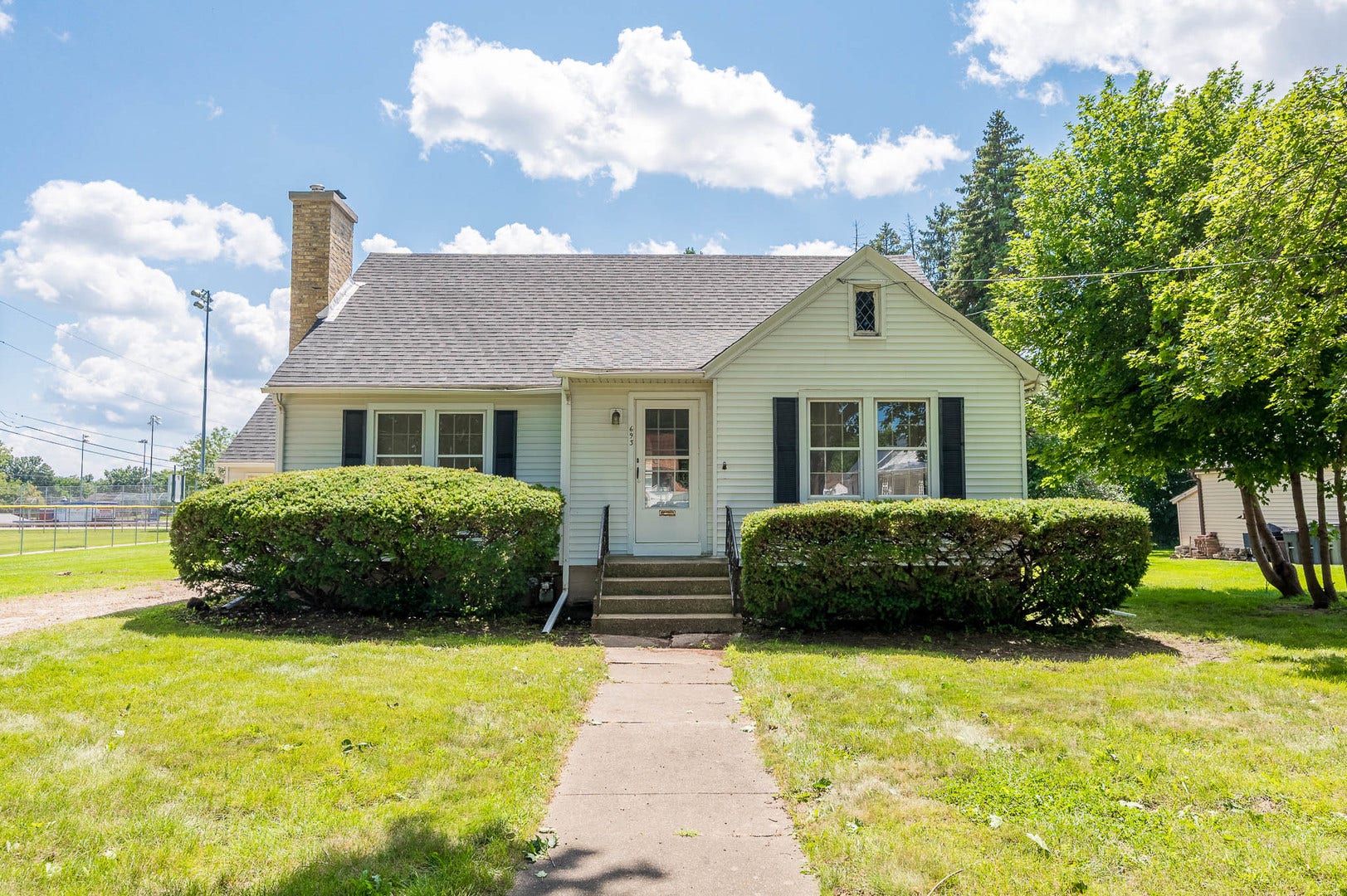 693 Enterprise Street, Elgin, IL 60120 693 Enterprise Street, Elgin, IL 60120