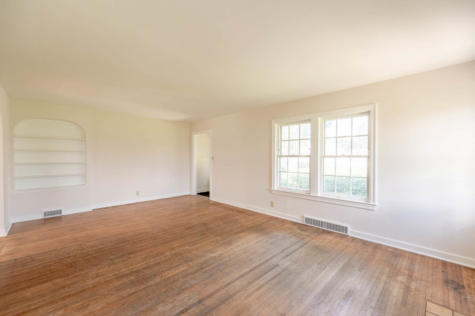 693 Enterprise Street, Elgin, IL 60120 693 Enterprise Street, Elgin, IL 60120