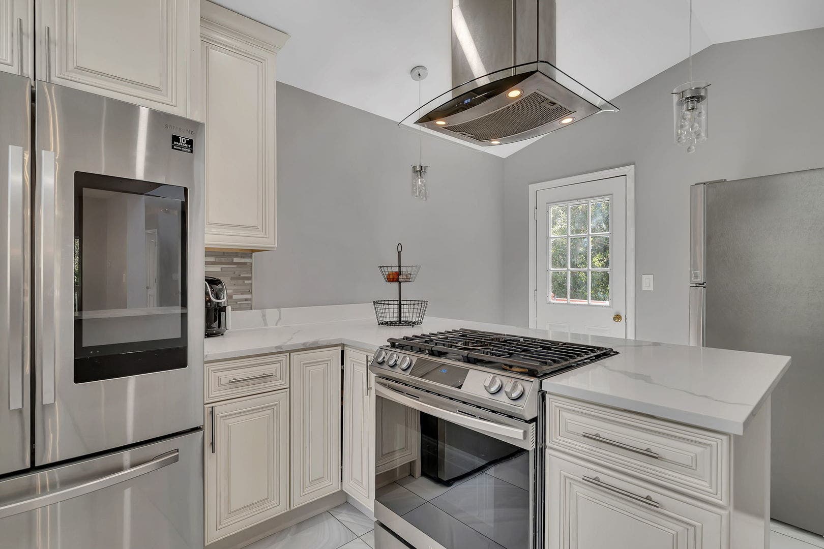 369 Twin Creeks Drive, Bolingbrook, IL 60440 369 Twin Creeks Drive, Bolingbrook, IL 60440