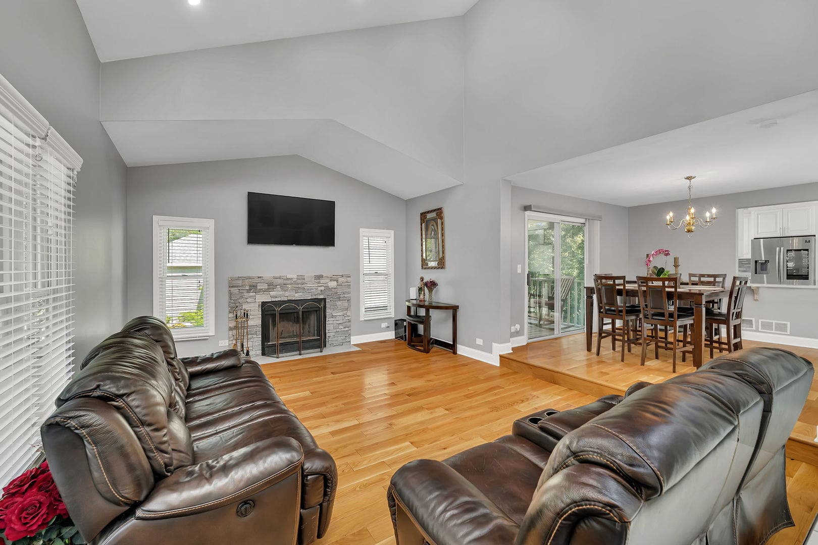 369 Twin Creeks Drive, Bolingbrook, IL 60440 369 Twin Creeks Drive, Bolingbrook, IL 60440