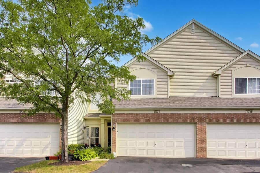 Property photo for 17576 Gilbert Drive, Lockport, IL