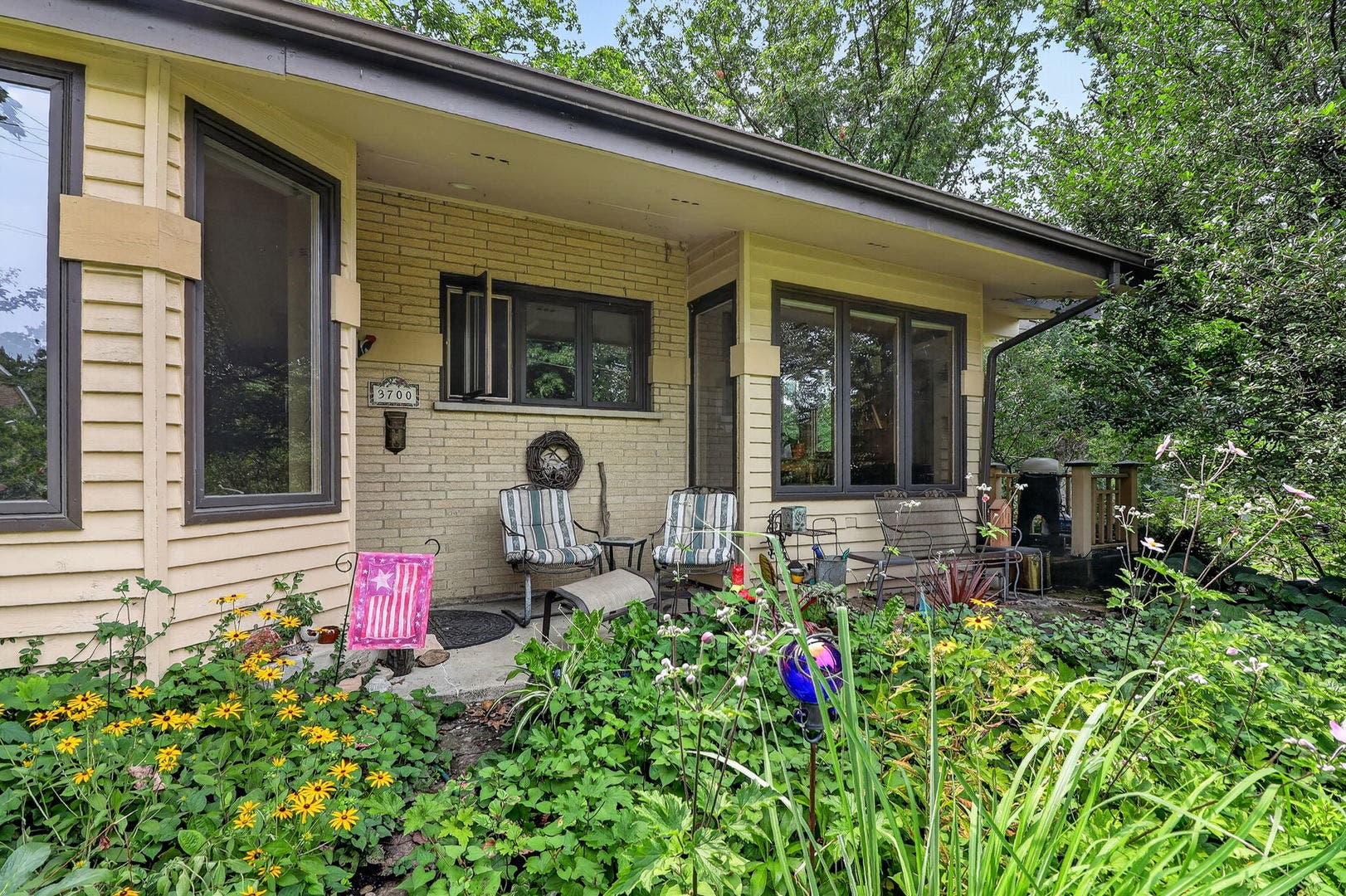 3700 Douglas Road, Downers Grove, IL 60515