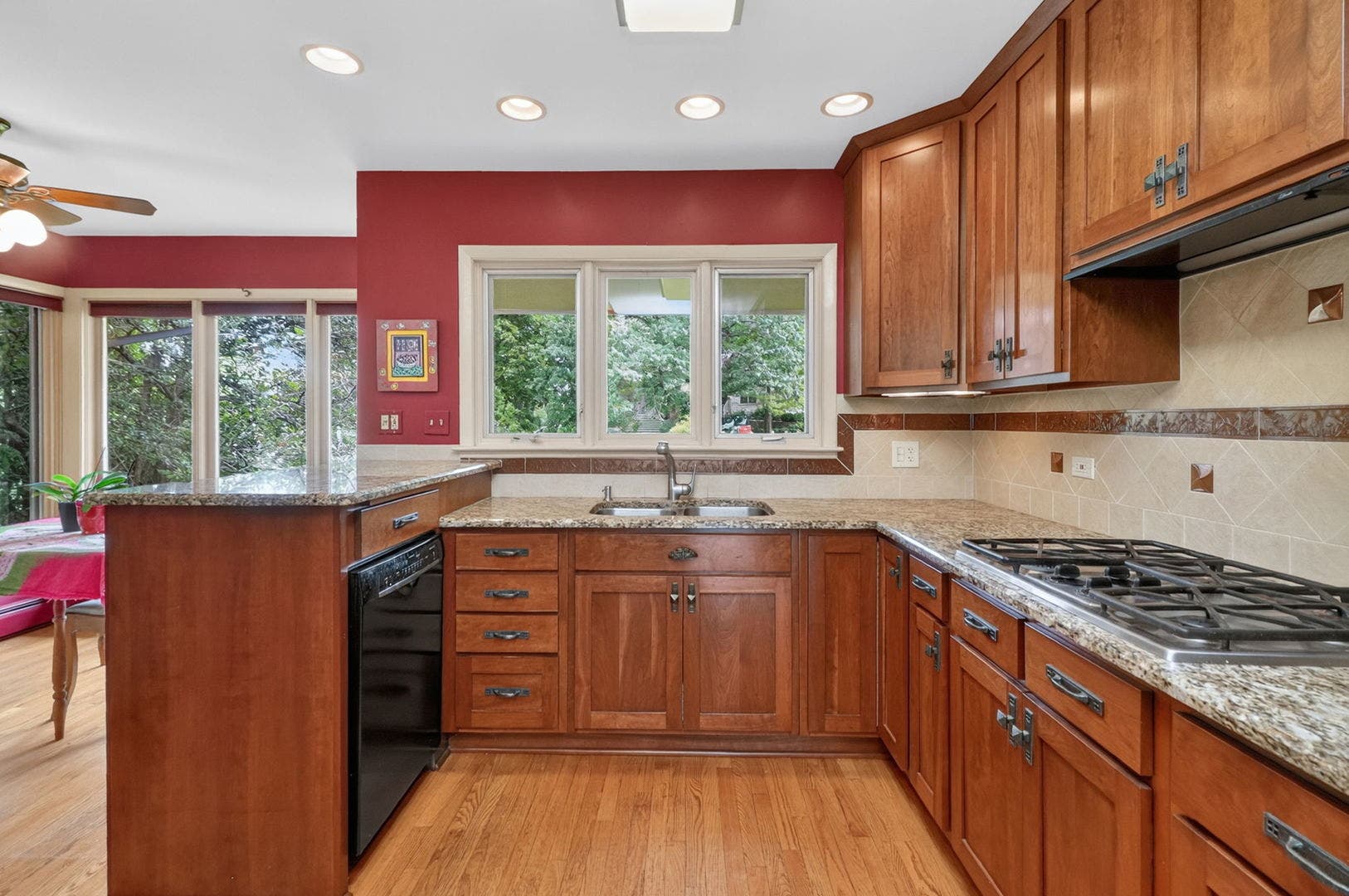 3700 Douglas Road, Downers Grove, IL 60515