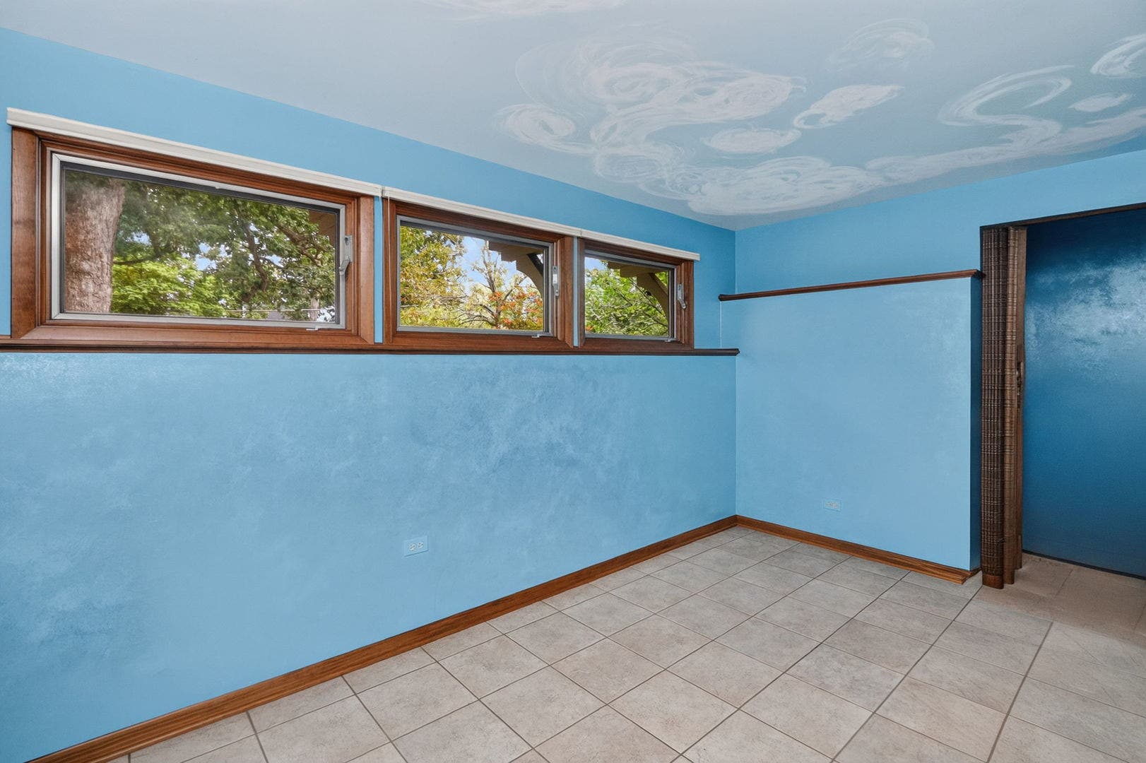 3700 Douglas Road, Downers Grove, IL 60515