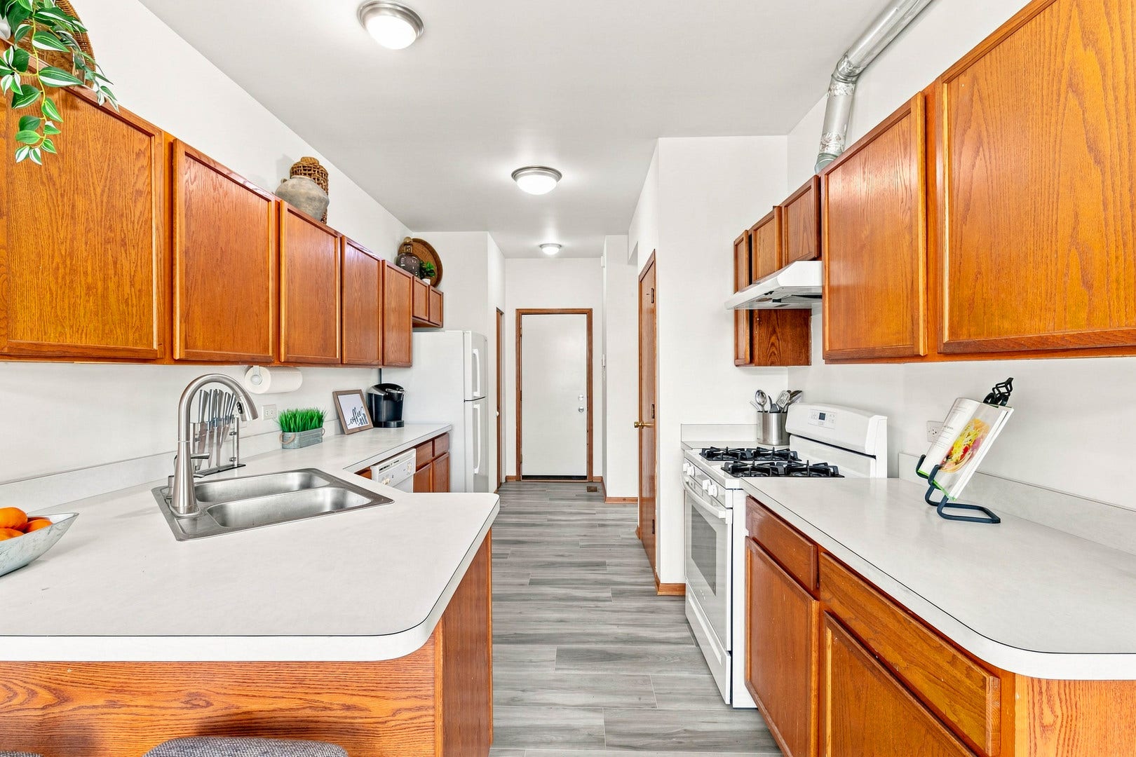 18410 Millennium Drive, Tinley Park, IL 60477 18410 Millennium Drive, Tinley Park, IL 60477