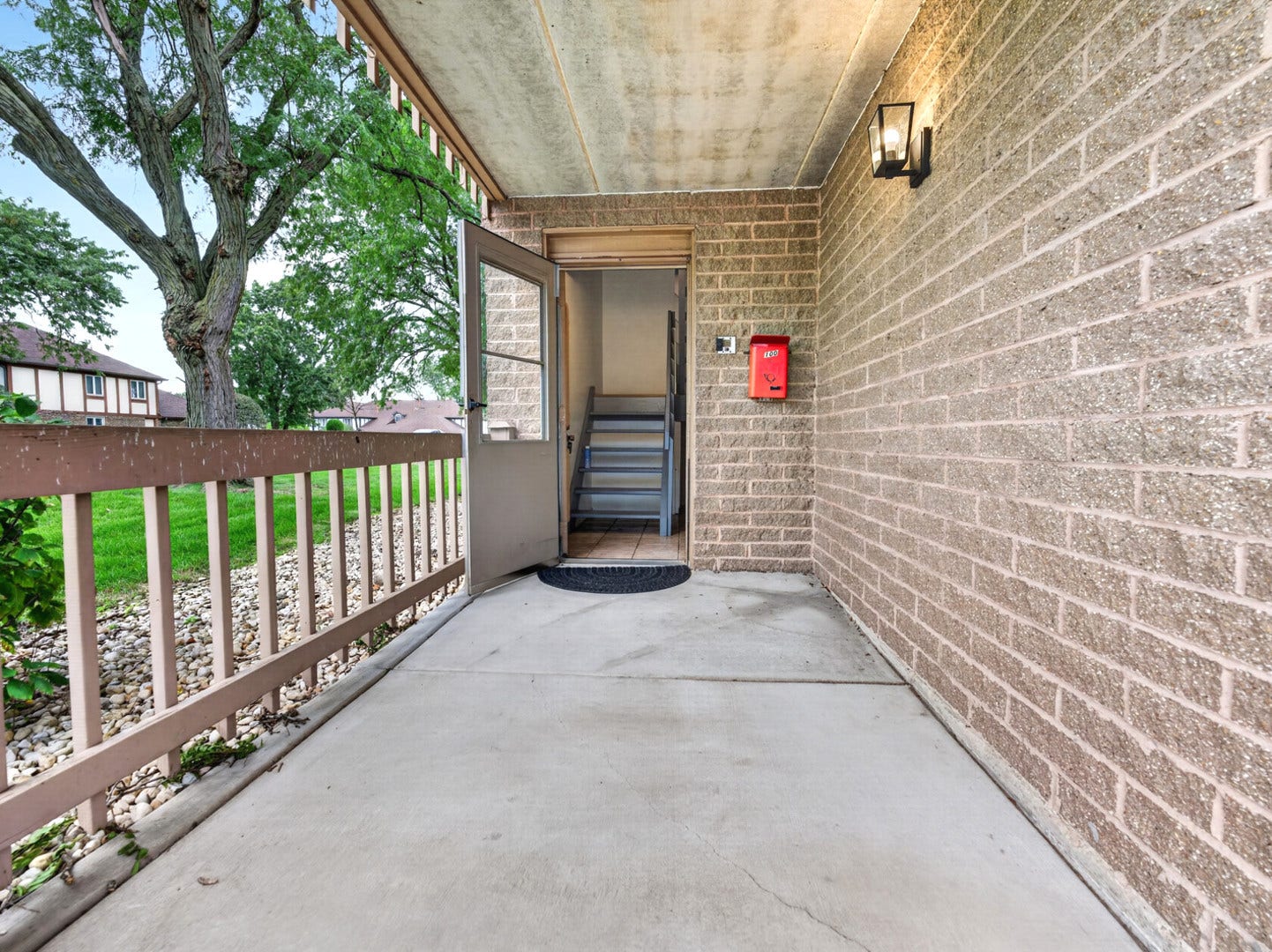 15713 Orlan Brook Drive, #100, Orland Park, IL 60462 15713 Orlan Brook Drive, #100, Orland Park, IL 60462