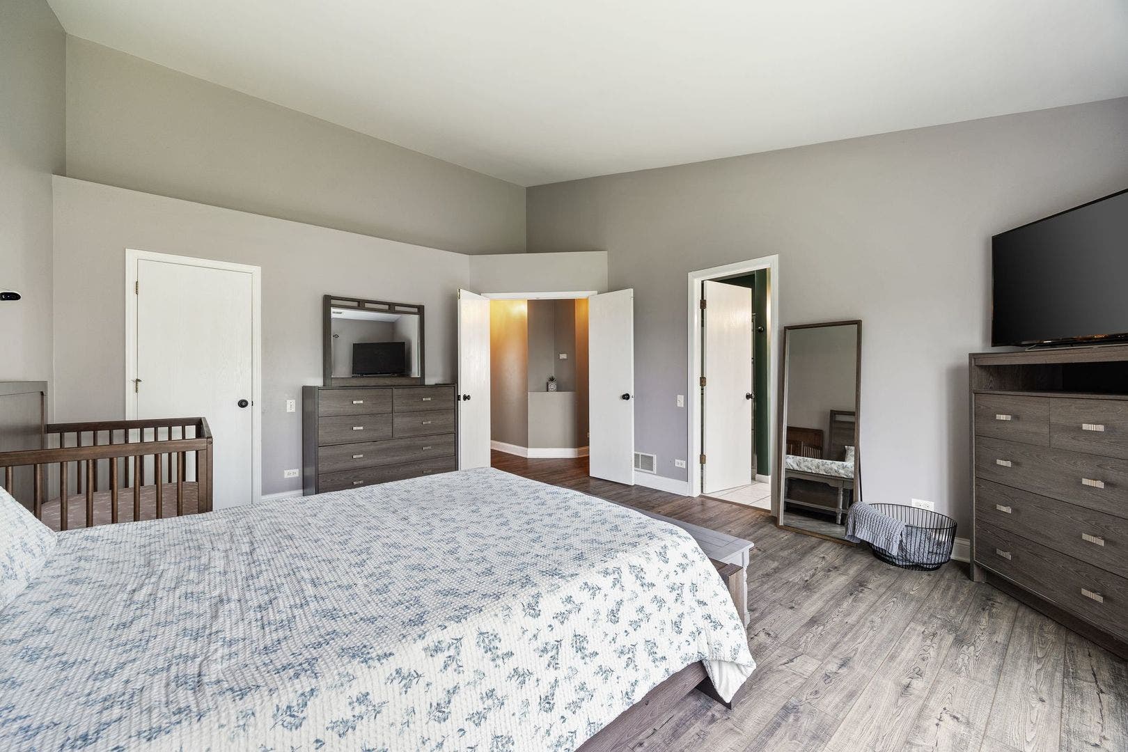 1080 Delta Drive, #1080, Elgin, IL 60123 1080 Delta Drive, #1080, Elgin, IL 60123