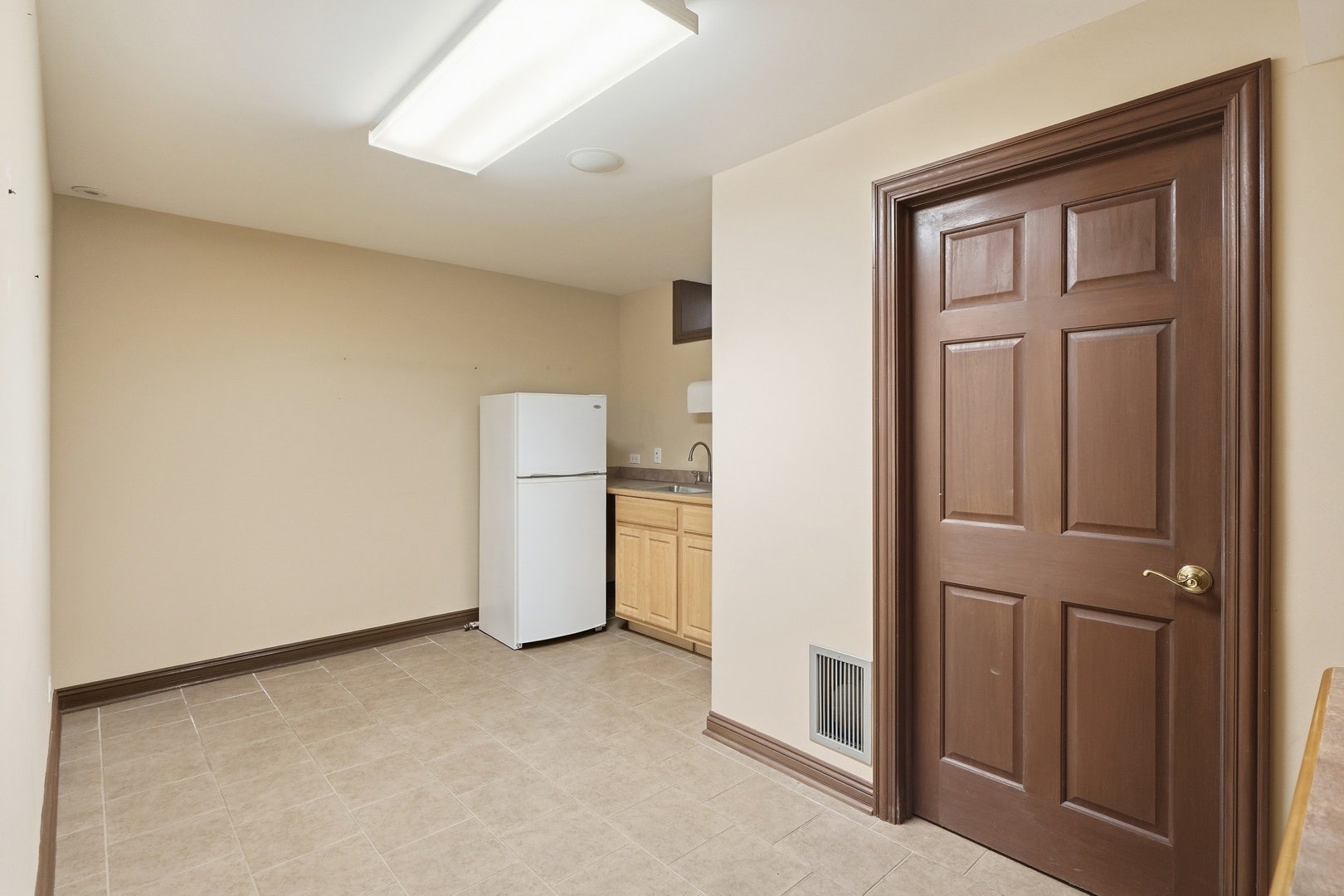 394 W Indiana Avenue, Beecher, IL 60401