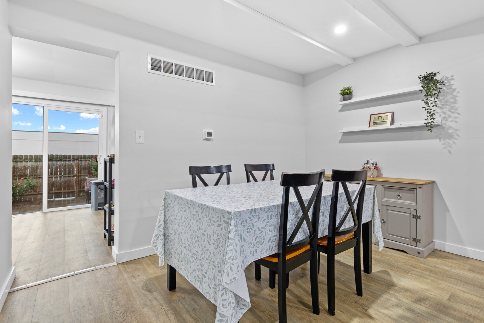 422 GAINSBOROUGH Court, #422, Bolingbrook, IL 60440 422 GAINSBOROUGH Court, #422, Bolingbrook, IL 60440