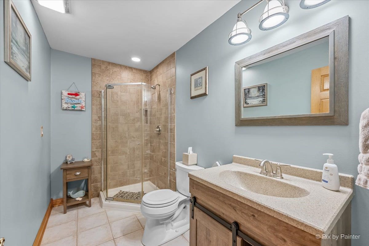 38W686 Ridgewood Lane, Elgin, IL 60124 38W686 Ridgewood Lane, Elgin, IL 60124