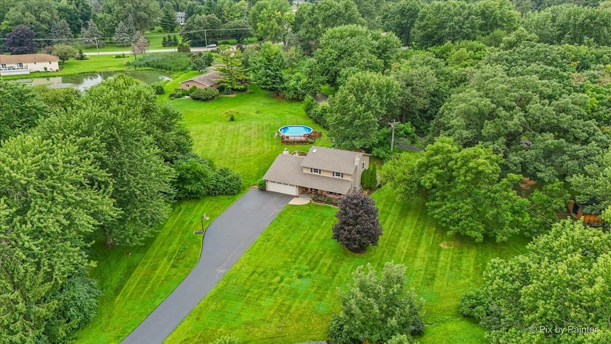 38W686 Ridgewood Lane, Elgin, IL 60124 38W686 Ridgewood Lane, Elgin, IL 60124