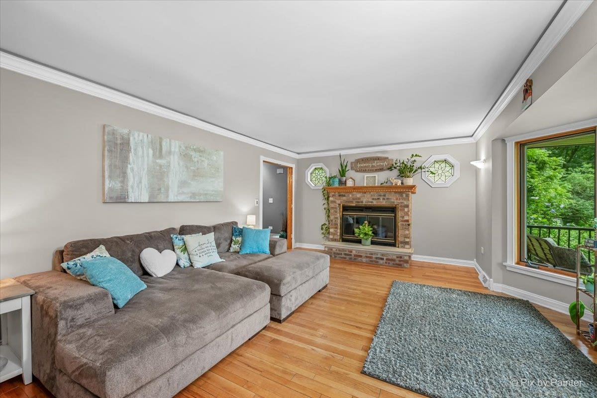 38W686 Ridgewood Lane, Elgin, IL 60124 38W686 Ridgewood Lane, Elgin, IL 60124
