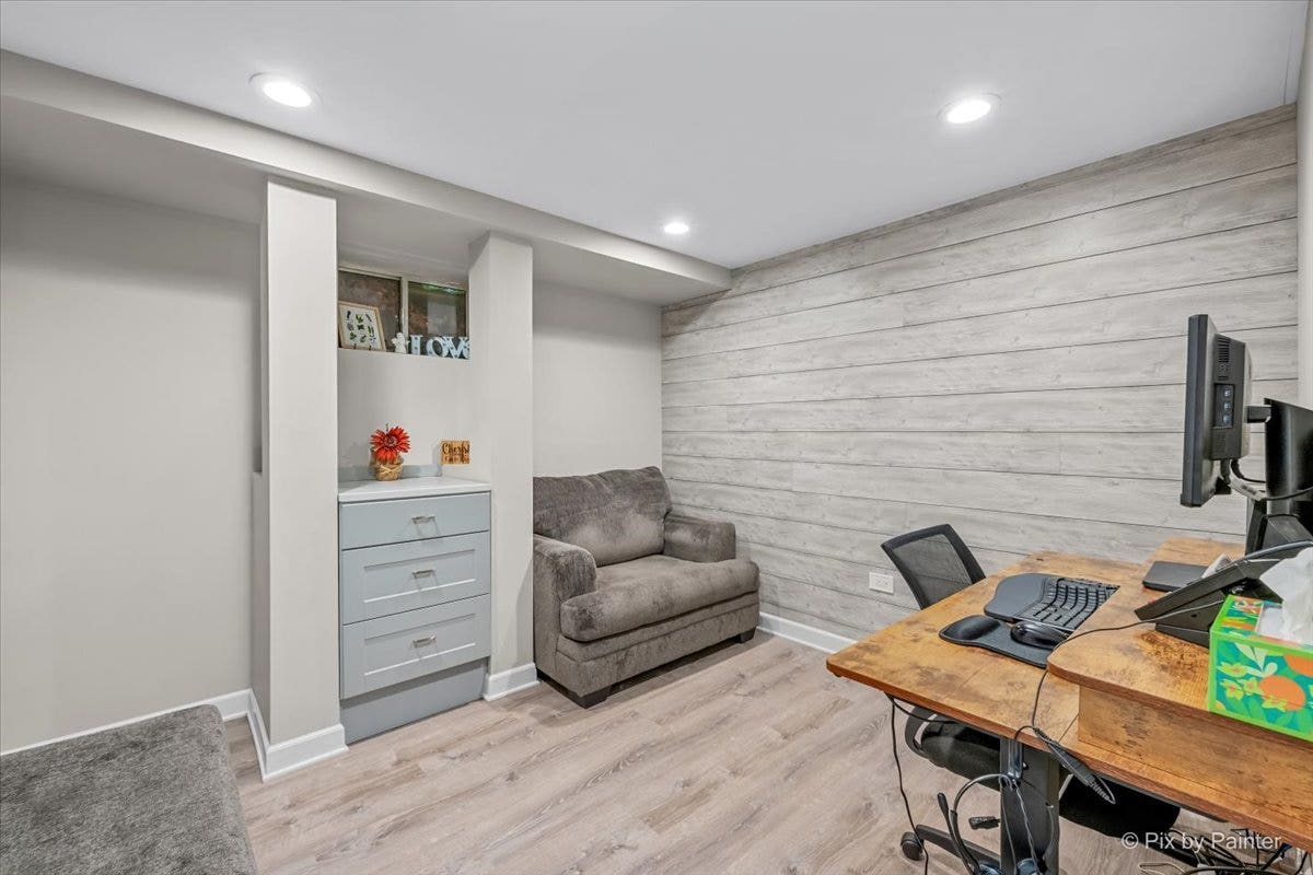 38W686 Ridgewood Lane, Elgin, IL 60124 38W686 Ridgewood Lane, Elgin, IL 60124