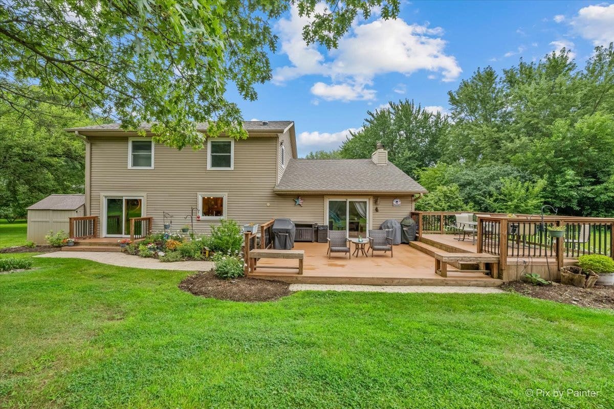 38W686 Ridgewood Lane, Elgin, IL 60124 38W686 Ridgewood Lane, Elgin, IL 60124