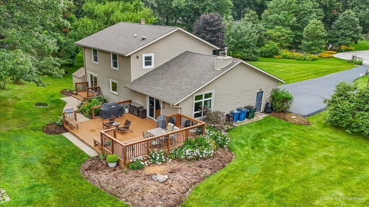 38W686 Ridgewood Lane, Elgin, IL 60124 38W686 Ridgewood Lane, Elgin, IL 60124