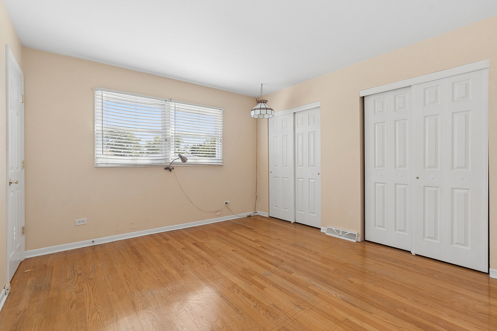 7527 163 Street, Tinley Park, IL 60477 7527 163 Street, Tinley Park, IL 60477
