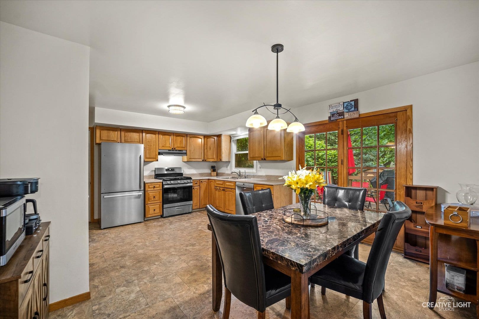 42 Lockman Circle, Elgin, IL 60123 42 Lockman Circle, Elgin, IL 60123