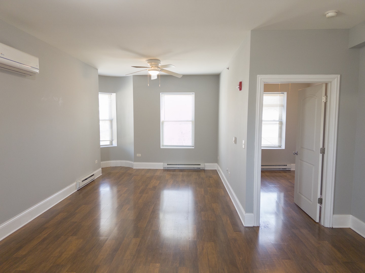 113 N Hickory Street, #B, Joliet, IL 60435 113 N Hickory Street, #B, Joliet, IL 60435